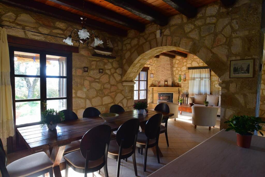 Kidoni Villa *
